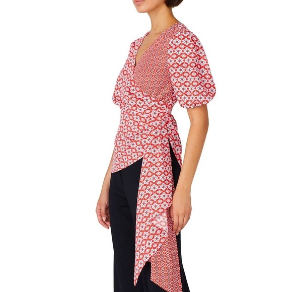 Sachin & Babi Printed Faux Wrap Top Size 2 - Picture 2 of 7